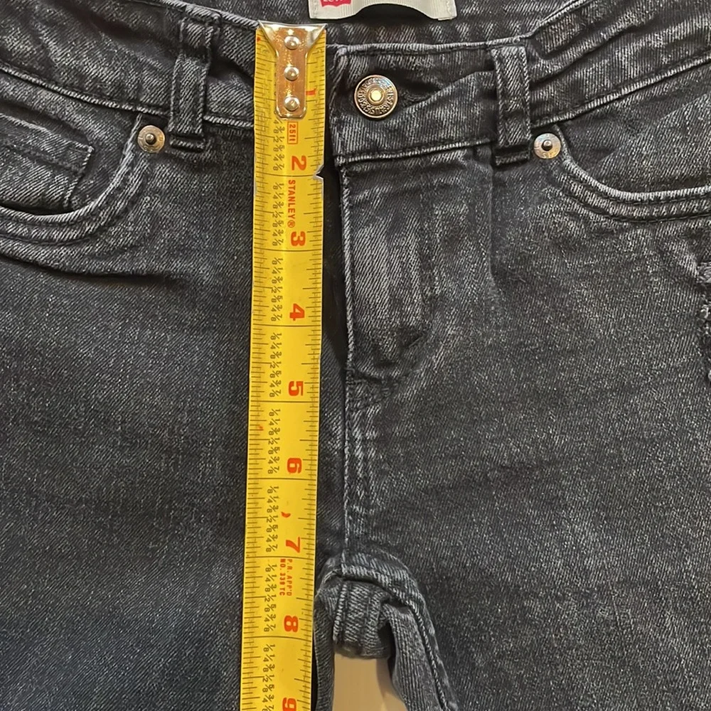 Levi’s boyfriend jean, black distressed, girls size 10